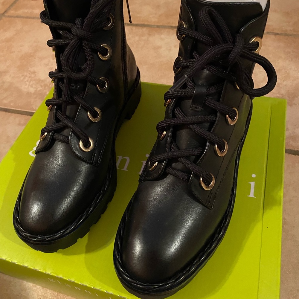 Gianni Bini
Leahey Leather Lace-Up Combat Booties NWT